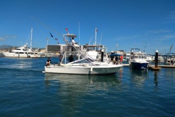 34ft Boat Fishing in Los Cabos Mexico